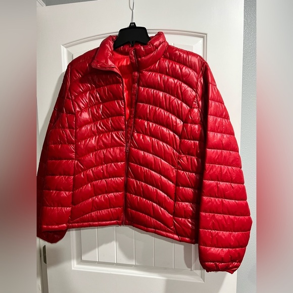 NEW NWT Old Navy‎ red shiny thin puffer jacket coat 2x XXL - Picture 1 of 9